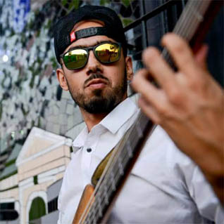 Eduardo Peña