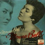Monna Bell canta con Monna Bell