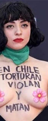 Mon Laferte protesta por Chile