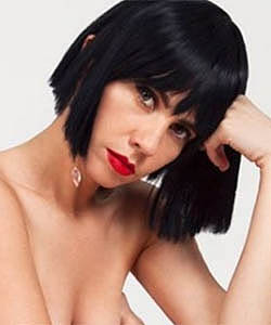 La retrofuturista Javiera Mena